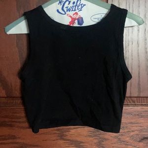 Simple black crop tank top